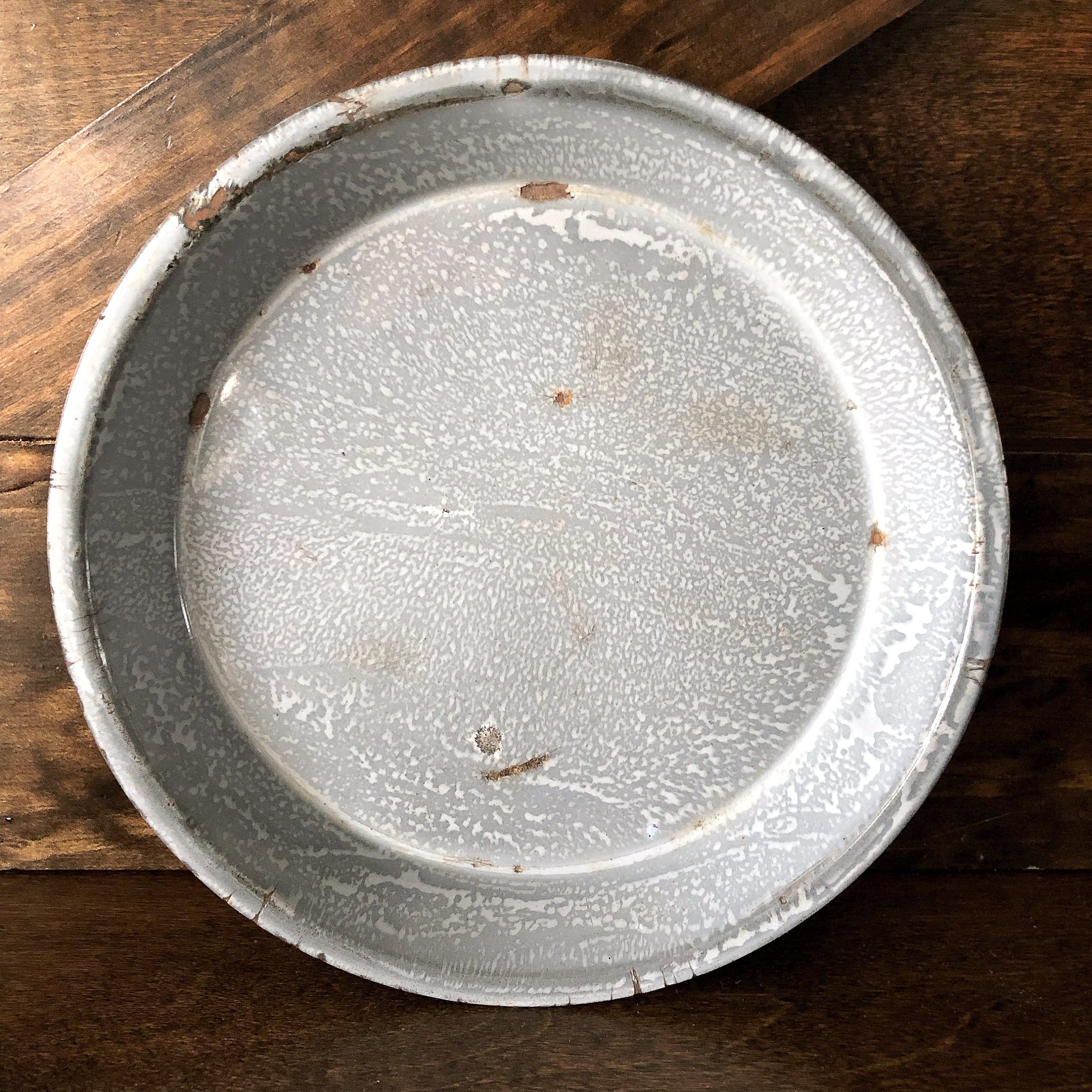 Vintage graniteware pie pans set of 3 grey enamel pie pans Etsy