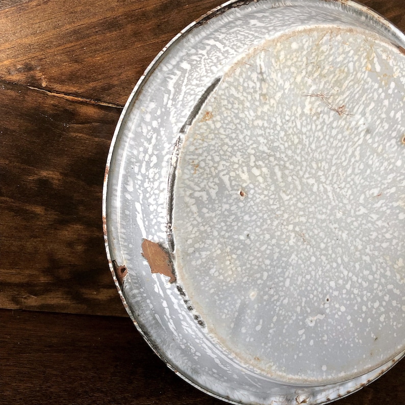 Vintage Graniteware Pie Pans Set of 3 Grey Enamel Pie Pans Etsy