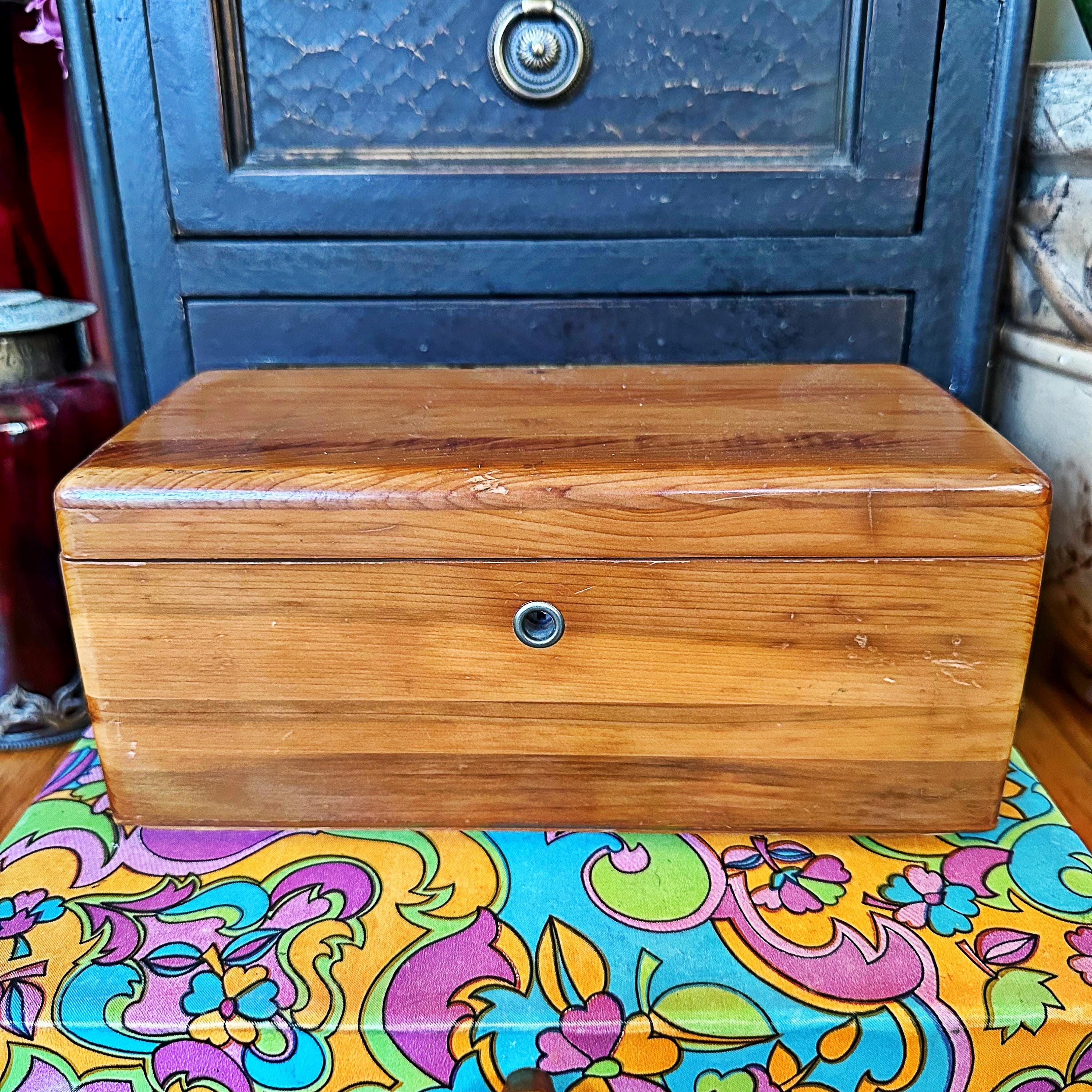 Vintage Lane Cedar Chests - Etsy ヴィンテージ Lane シダーチェスト