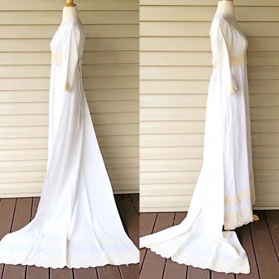 1960's wedding dress, lace detail, removable trai… - image 4