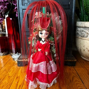 Vintage Bradley Big Eyed doll in ornamental display, 1960&#39;s doll, vintage doll, collectable dolls