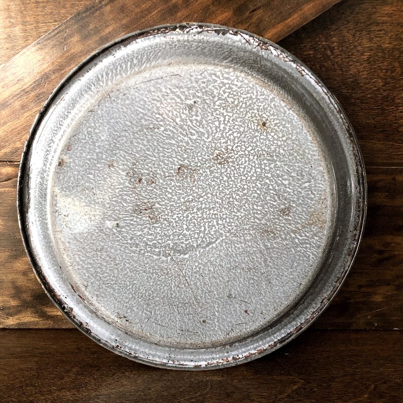 Vintage Graniteware Pie Pans Set of 3 Grey Enamel Pie Pans Etsy