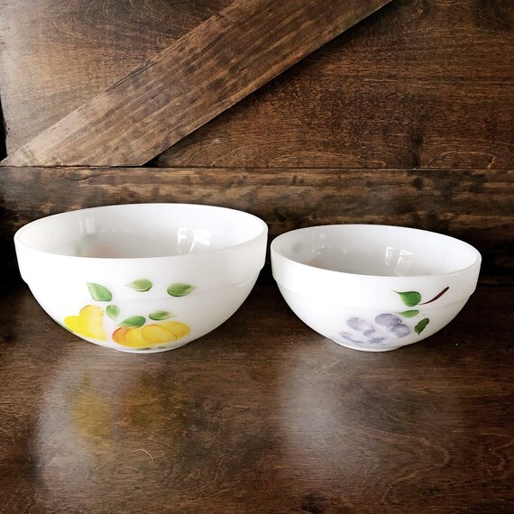 Vintage Fire King Gay Fad Nesting Bowl Set, Milk Glass