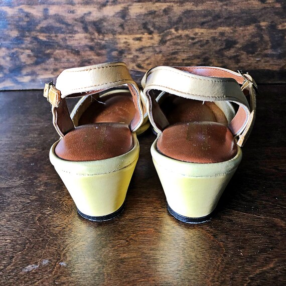 Vintage sandals, yellow leather, sling back, open… - image 6