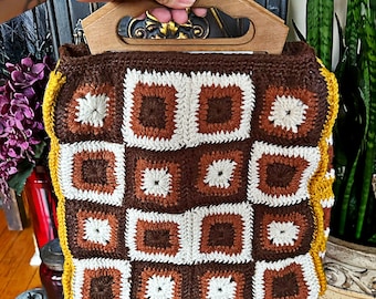 Vintage Granny Square Crochet Purse - Boho Wood Handle Handbag
