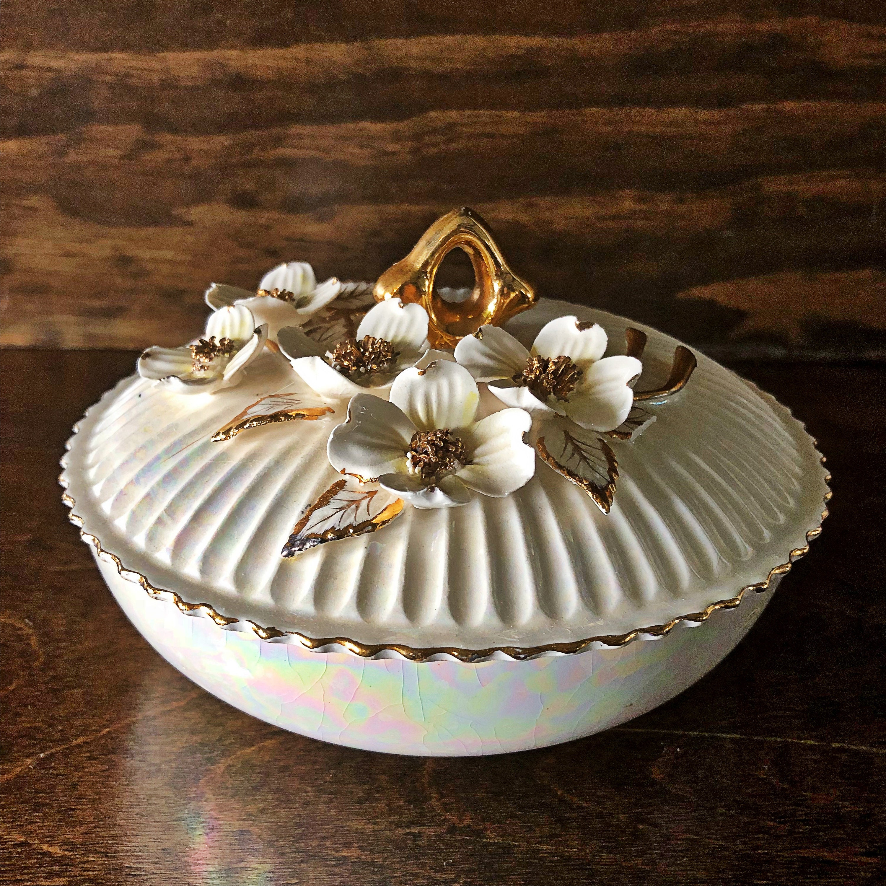 【レア】Couronne de Muse ジュエリーボックス　NARUMI Vintage Norcrest Lusterware Set: Dogwood Jewelry Box & Ashtray - Etsy