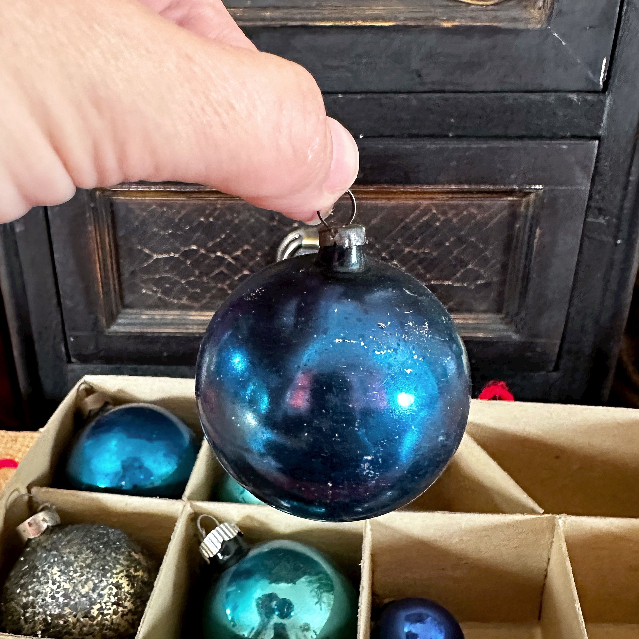 Vintage Shiny Brite Christmas Ornaments, in Original Box, 8