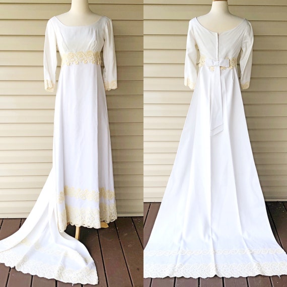 1960's wedding dress, lace detail, removable trai… - image 1