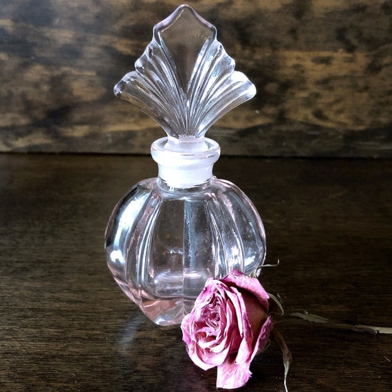 Lot De Flacons Anciens En Verre Rose, Déco Vintage Unique