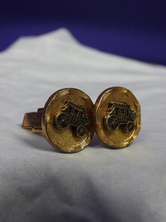 Vintage Wells Fargo Stagecoach Cufflinks Plated in Gold