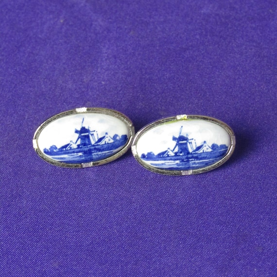 Vintage SWANK from Holland Hand Painted Delft Ceramic Cuff Links