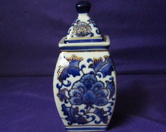 Vintage Blue and White Gilded Ceramic Ginger Jar