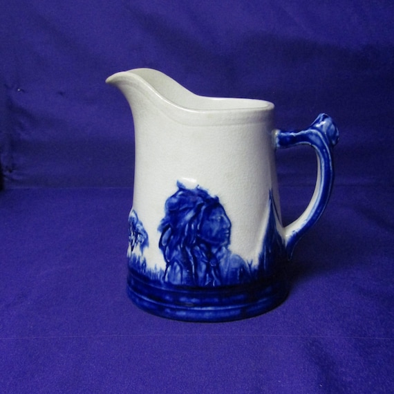 Vintage Old Sleepy Eye 1 Pint Pitcher