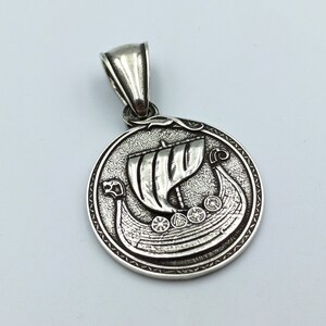 Vegvisir Rune Viking Ship Pendant Norse Necklace Jewelry - Etsy