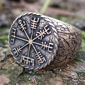 Vegvisir Viking compass signet ring men | Norse jewelry