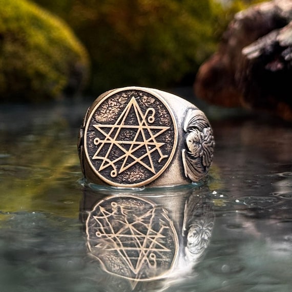 Necronomicon custom signet ring Cthulhu Goth ring Witchcraft jewelry witchy rings