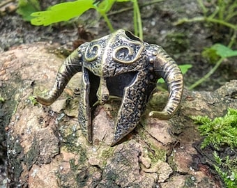 Horned viking helmet paracord bead | Knife lanyard