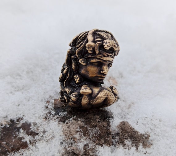 Medusa Gorgon paracord bead | snake head lanyard knife beads