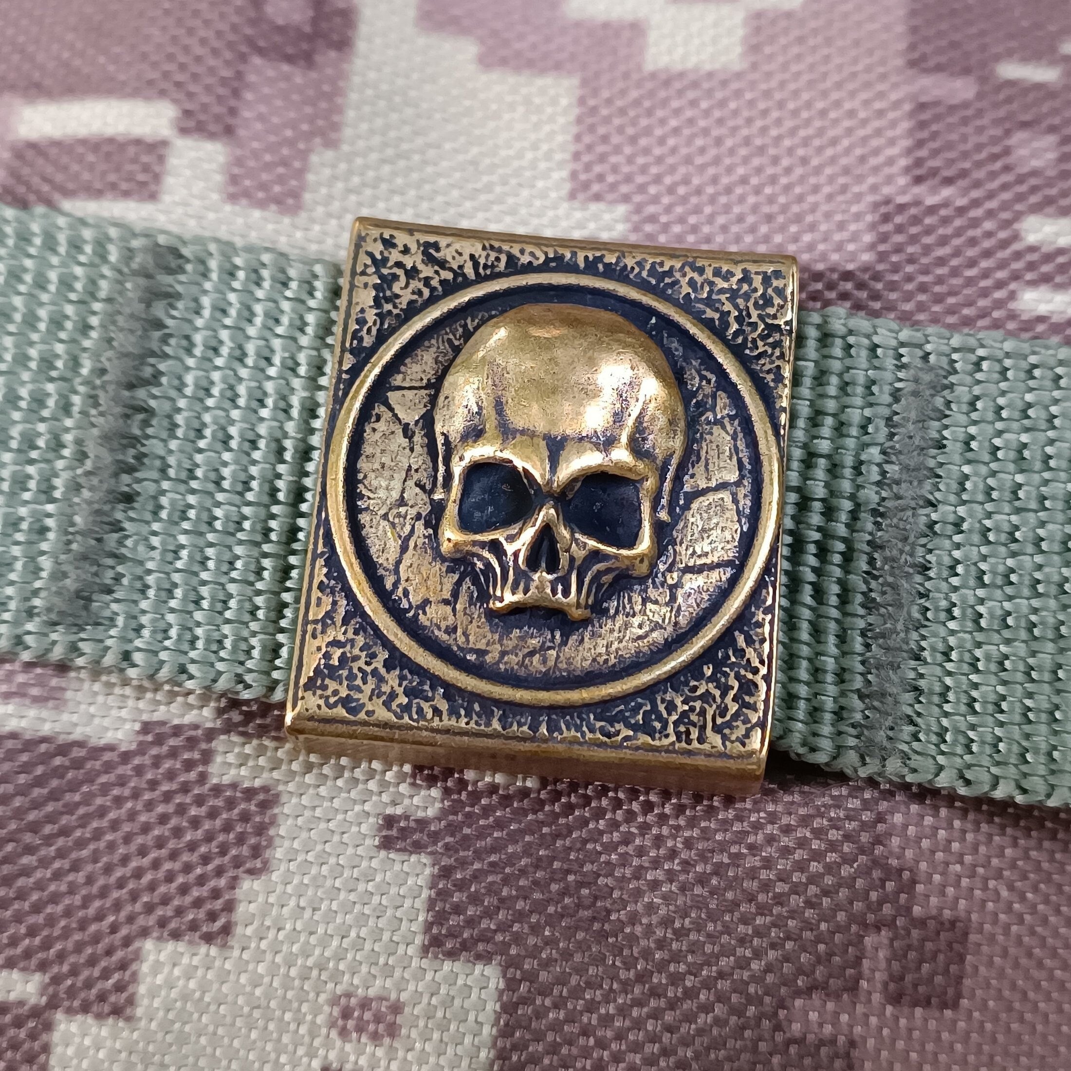 Human skull molle clip  metal edc gear patch – WikkedKnot jewelry