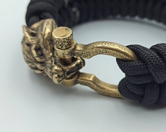 Wolf Head Shackle 550 Paracord Bracelet | Custom Men's Bracelet | Wolf Head Clasp Jewelry