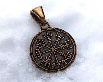 Viking rune Vegvisir pendant Norse necklace jewelry