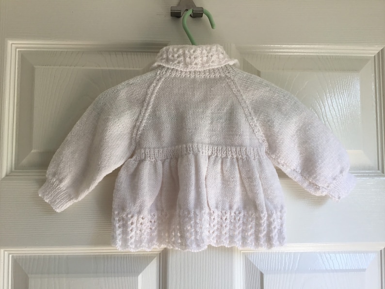 and bonnet to fit a baby age approx 0-3 months Matinee coat
