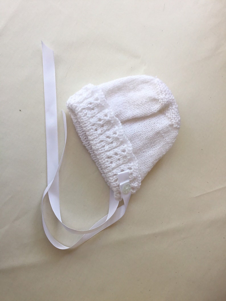 and bonnet to fit a baby age approx 0-3 months Matinee coat
