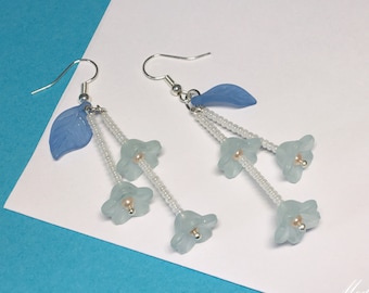 Lightweight blue flower drop earrings, Kawaii flower dangle earrings, floral cluster earrings, Lucite flower earrings
