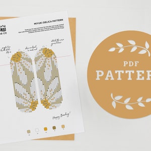 Op de afbeelding: Een printbaar PDF-patroon voor kralen oorbellen. Het patroon heeft een bloemmotief met gele, witte en bruine kralen. Het patroon is getiteld "MIYUKI DELICA PATTERN" en bevat instructies voor het maken van de oorbellen.