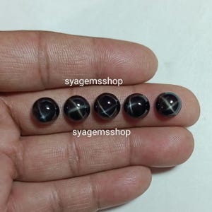 Super feine natürliche schwarze Stern Diopsid 4 Strahlen runde Form kalibriert Lose Edelstein Schmuck Cabochons schwarz Stern 8 mm, 10 mm Cabochon