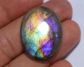 AAA+ Quality, Purple Flashy Labradorite Cabochon, 32x24x6 mm, Oval Shape, Natural Labradorite Gemstone Pendant Jewelry Making
