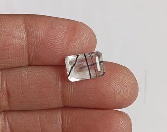 Facettierter achteckiger schwarzer Rutilquarz Edelstein, 4.55 Cts