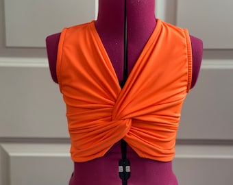 Colby twist front top, girls dance top, girls dancewear, kids dance, dance photo shoot, dance audition, dance convention wear, teen dance