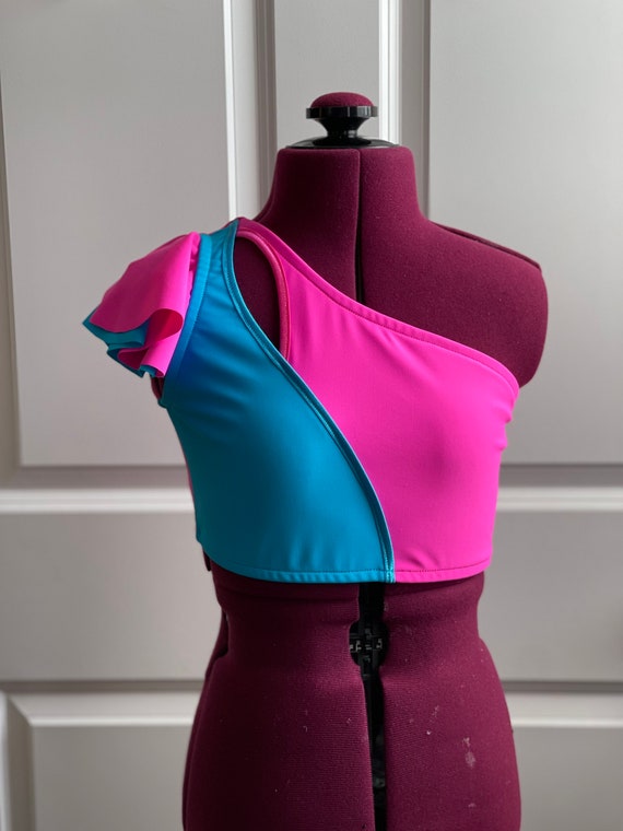 Ansley 2 tone dance top, dance photo shoot, dance convention, dance audition, girls dancewear, womens dance top, dance separates