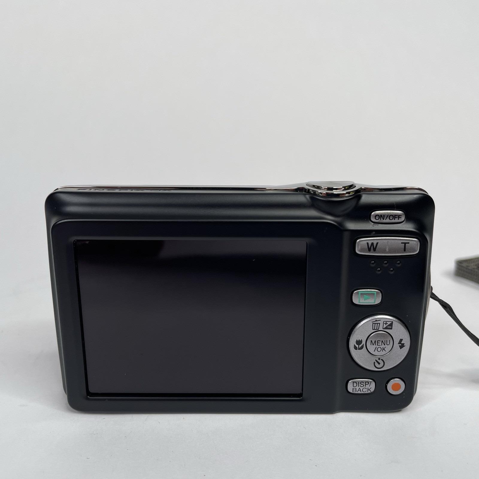Fujifilm Finepix JX JX600 15MP Digital Camera Digicam Bundle
