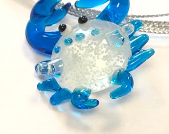 Beautiful blue and clear glass crab pendant necklace! Wonderful detail on the crab.