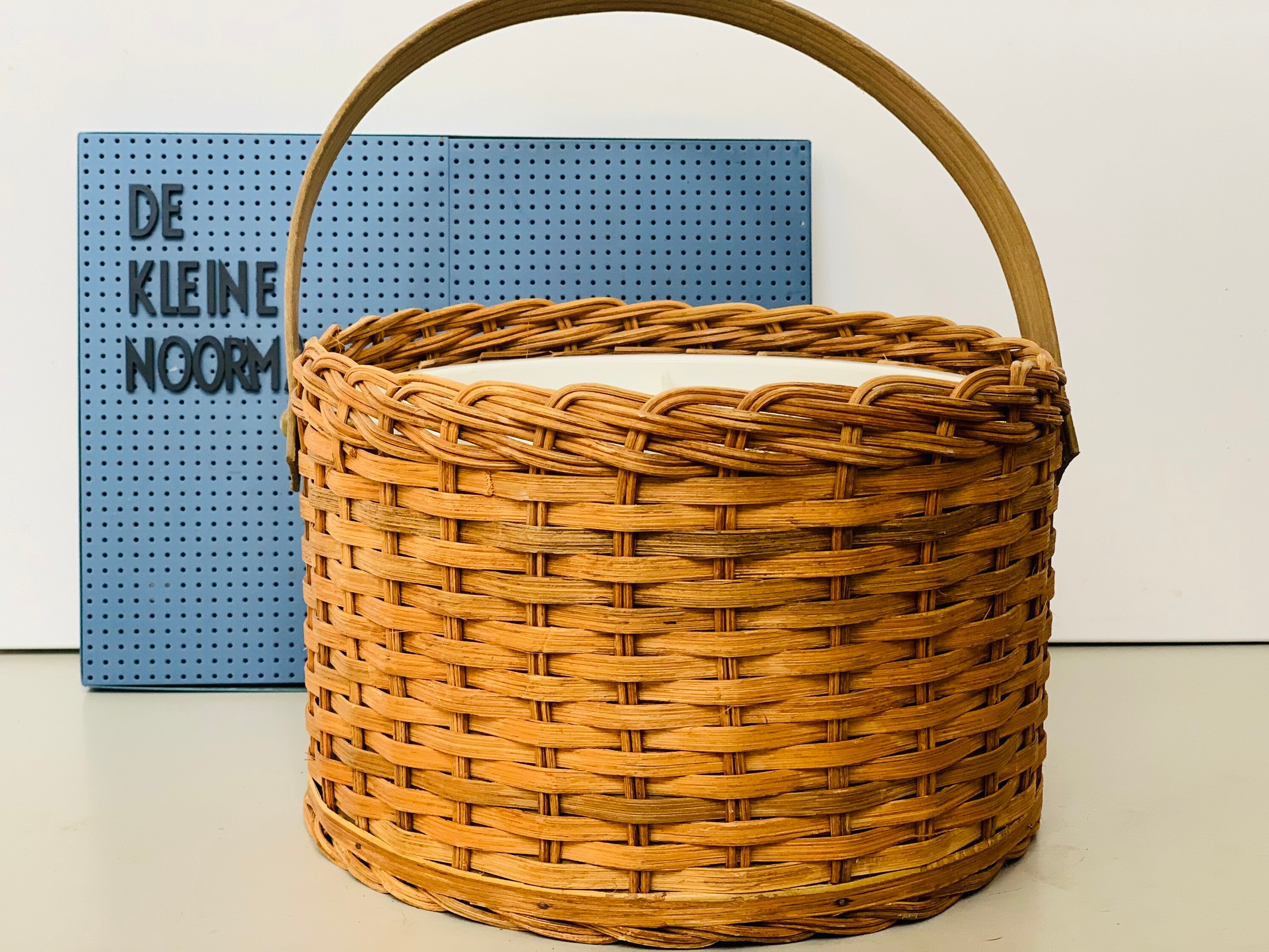 ヴィンテージ籐バスケット/ピクニックバスケット/装飾品 x 1。 - Etsy 日本