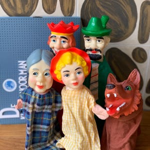 5 vintage Handpuppets  / Storybook Rubber Head Fabric Body Hand Puppets - Little Red Riding Hood / Wolf / Grandma / handpop
