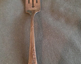 Wm A Rogers A1  Plus Silver Plate Salad Fork - 1936 Meadowbrook Pattern - Vintage