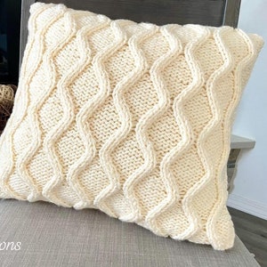 READY TO SHIP Diamond Hand Knit Pillow Cover in Ivory with Buttons 18&quot; x 18&quot;, Decorative Knitted Cushion Cover, Accent Pillow