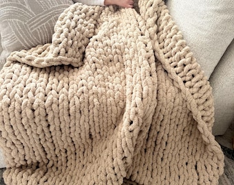 Hand Knitted Chenille Throw Blanket: Chunky Knit Home Decor