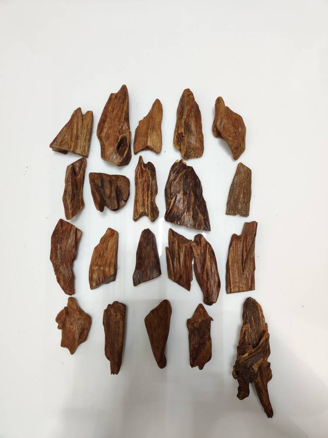 Agarwood Chips Cambodia / Oudh Chips / Agarwood Incense Triple Super A