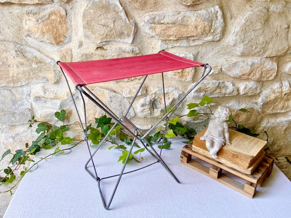 Retro Canvas Picnic Stool, Vintage French Red Cotton Canvas and Metal Foldaway  Camping Stool, Fisherman's Seat, Hunting Stool or Artist Seat 
