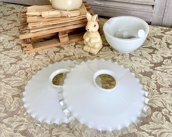 Pantalla de lámpara francesa vintage de opalina, colgante de vidrio lechoso plisado