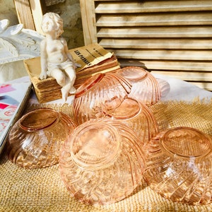 Set of 6 Vintage Arcoroc Pink Swirl Dessert Bowls: Mid-Century French Glassware