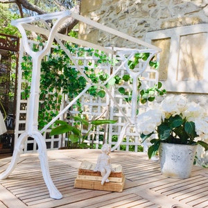 French bistro table, antique wrought iron café table, authentic 1920&#39;s Art Deco cast iron patio table, repainted white with a touch of gold