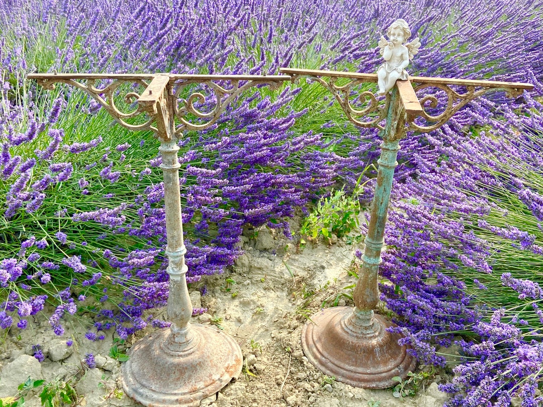 Set Of Two Antique Cast Iron Table Legs Damaged But Perfect For A set-of-two-antique-cast-iron-table-legs-damaged-but-perfect-for-a