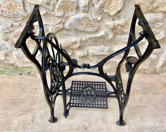 Antique cast iron sewing machine stand, black iron treadle, bistro table legs, authentic French industrial country farmhouse home décor