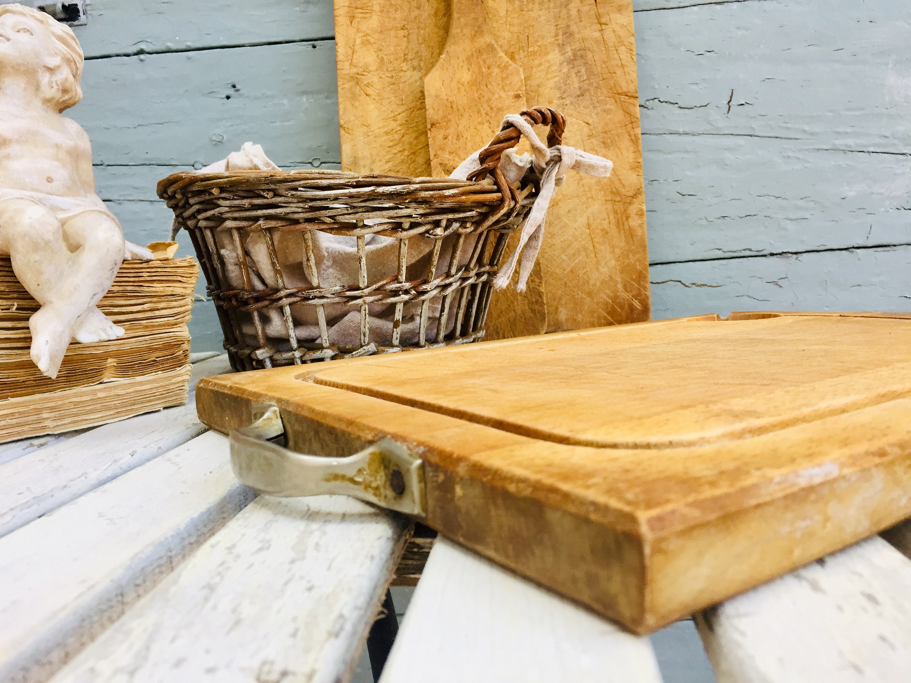 Vintage European Bread Board - The Clever Carrot