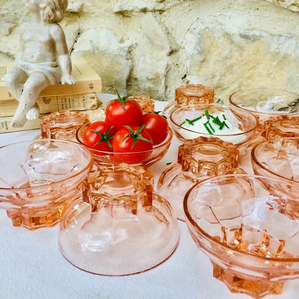 SET of 12 vintage salmon pink depression glass ice cream bowls, sorbet dishes, elegant stemless French champagne coupes from the 1930s.